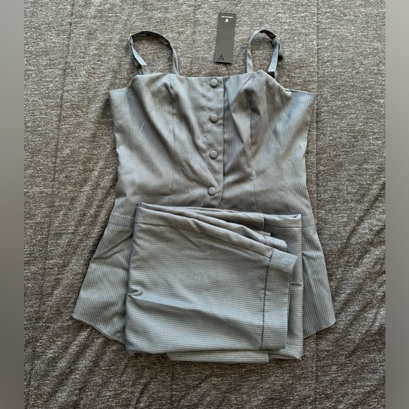 NWT Lulus grey pinstripe set - Picture 6 of 7